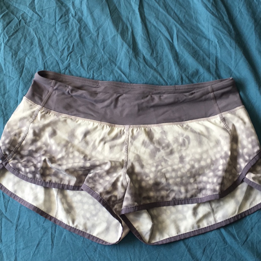 Snowy Owl Lululemon speed shorts